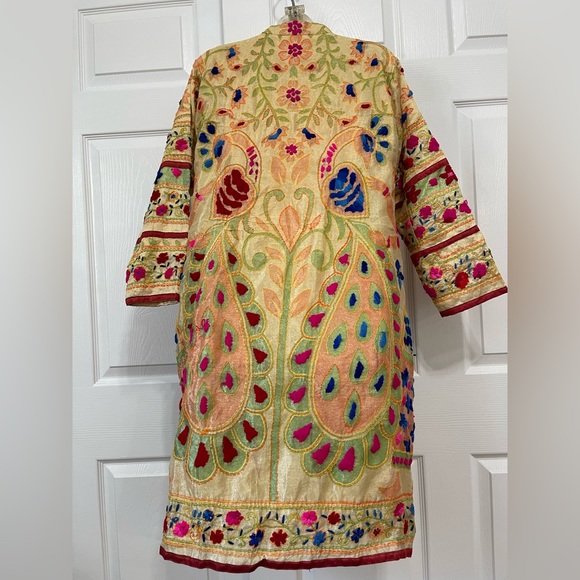 This jacket is handmade  of vintage embroidered fabric from the 70's so unique - Picture 8 of 11